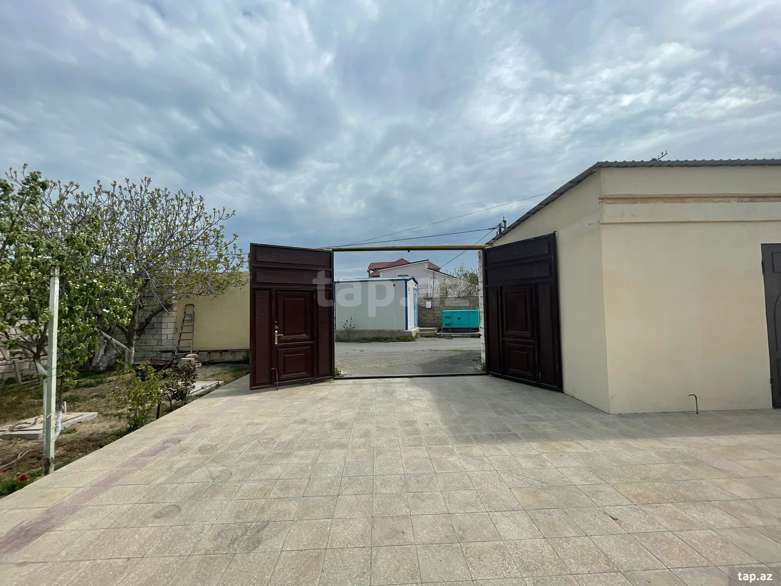 Bağ evi kirayə verilir, Bilgəh qəs. (16)