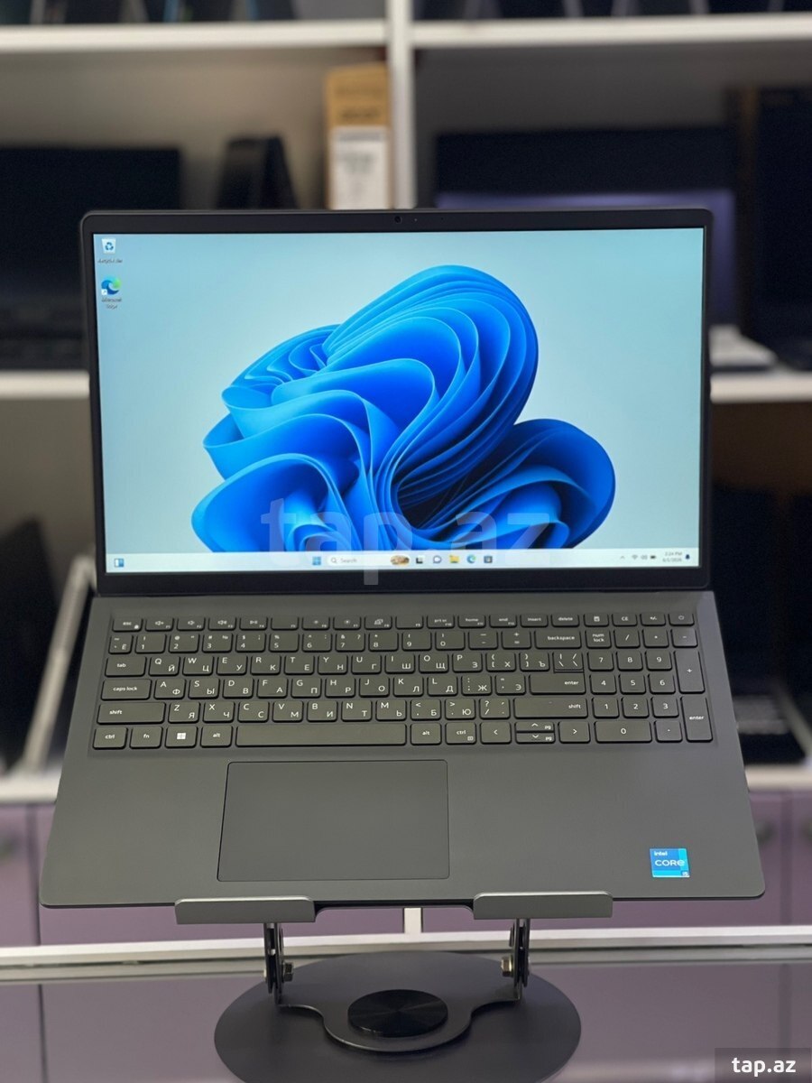 Dell Vostro 3520