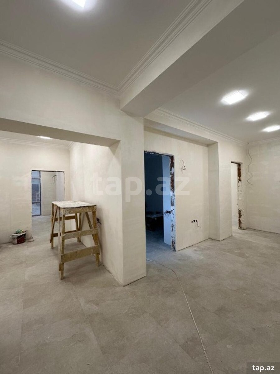 4-otaqlı yeni tikili, Səməd Vurğun küç., 200 m² (8)