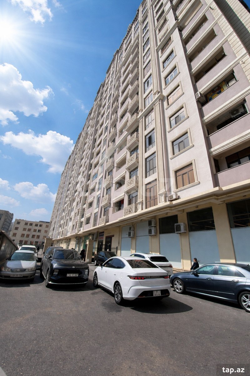 4-otaqlı yeni tikili, Səməd Vurğun küç., 200 m²