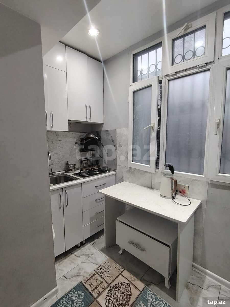3-otaqlı mənzil kirayə verilir, 8 Noyabr pr., 70 m² (5)
