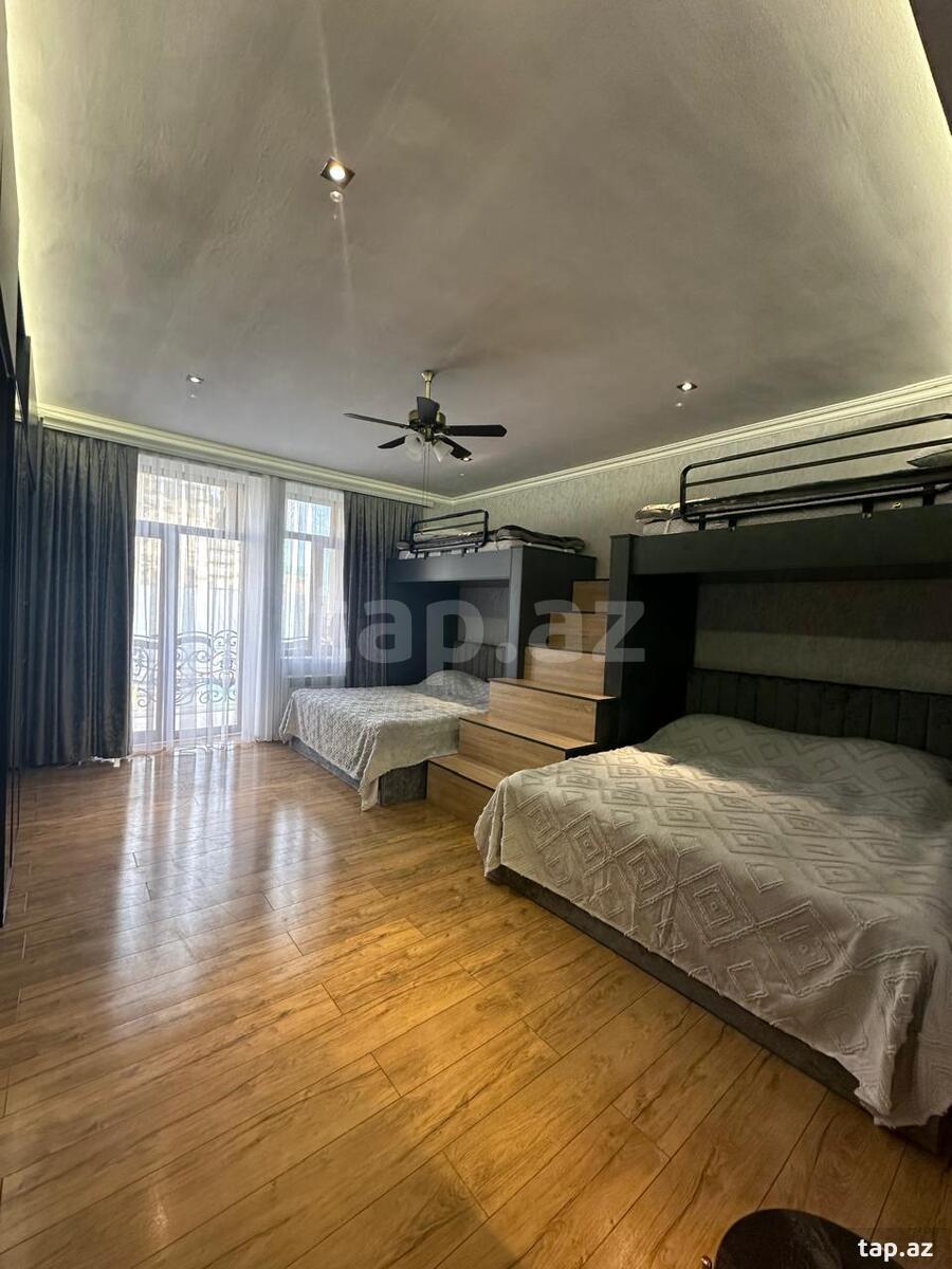 3-otaqlı mənzil, Səməd Vurğun küç., 125 m² (8)