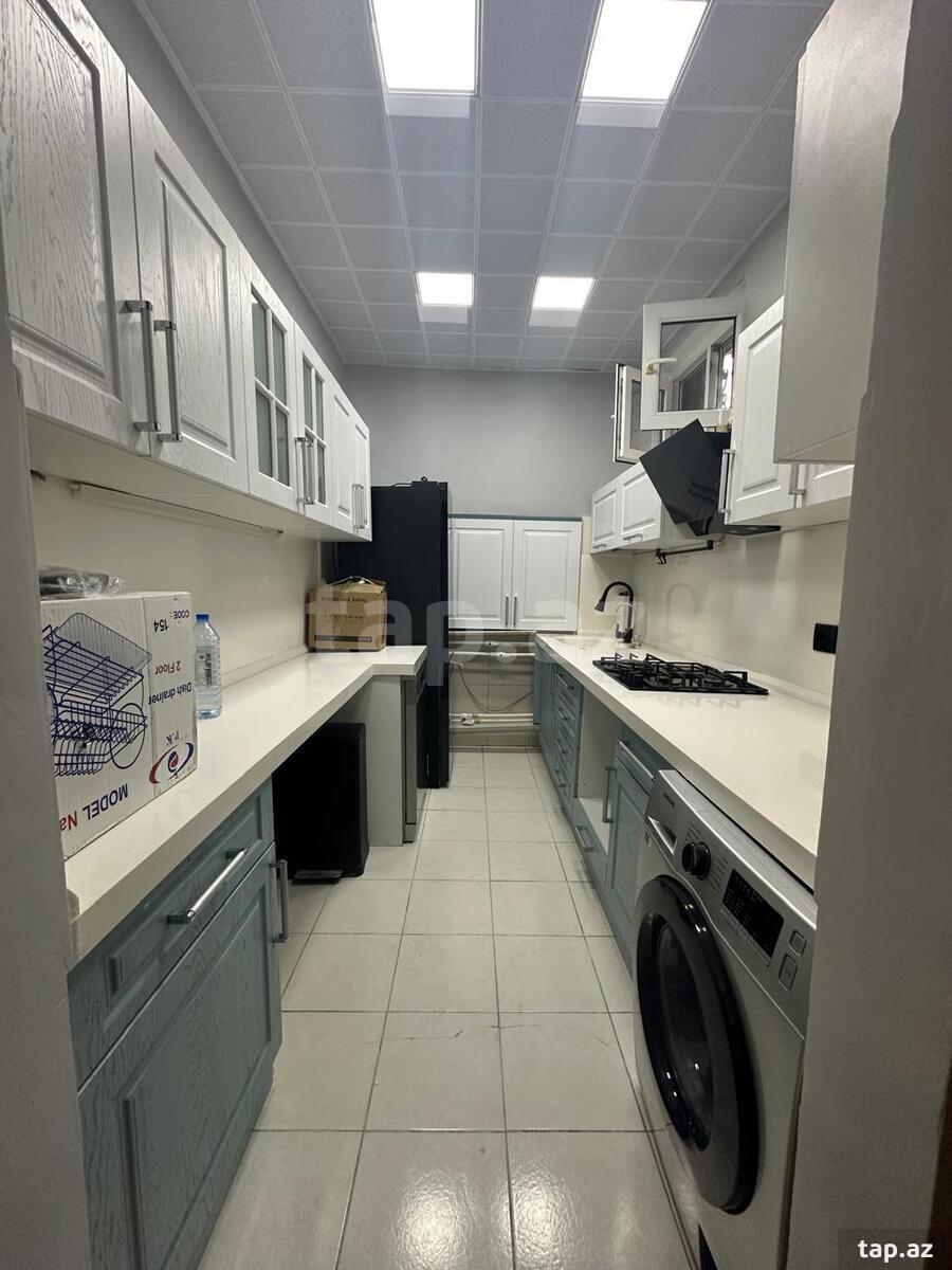 3-otaqlı mənzil, Səməd Vurğun küç., 125 m² (11)