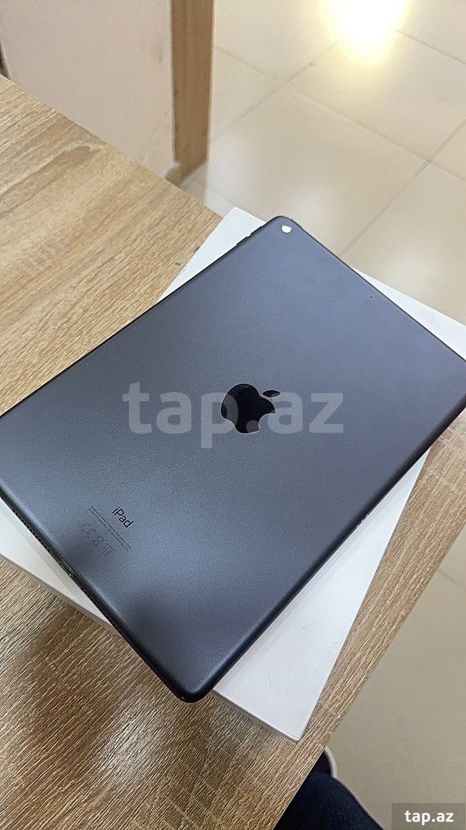 Planşet Apple iPad (2)