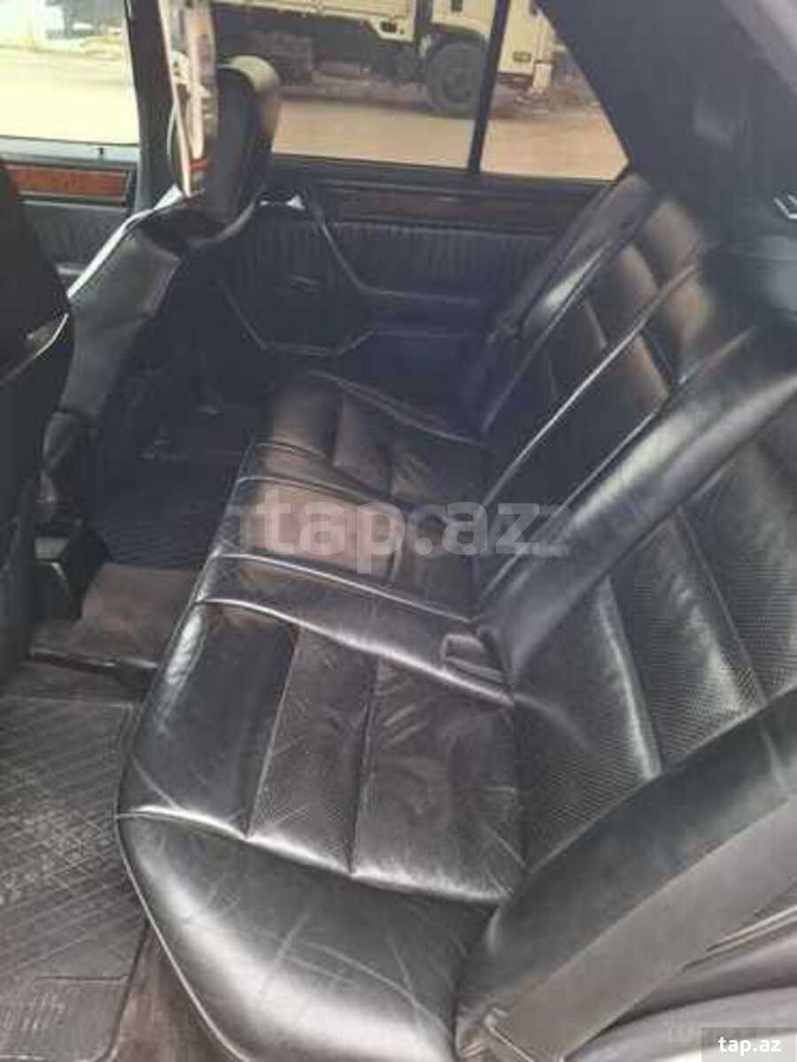 Mercedes 200, 1993 il (8)