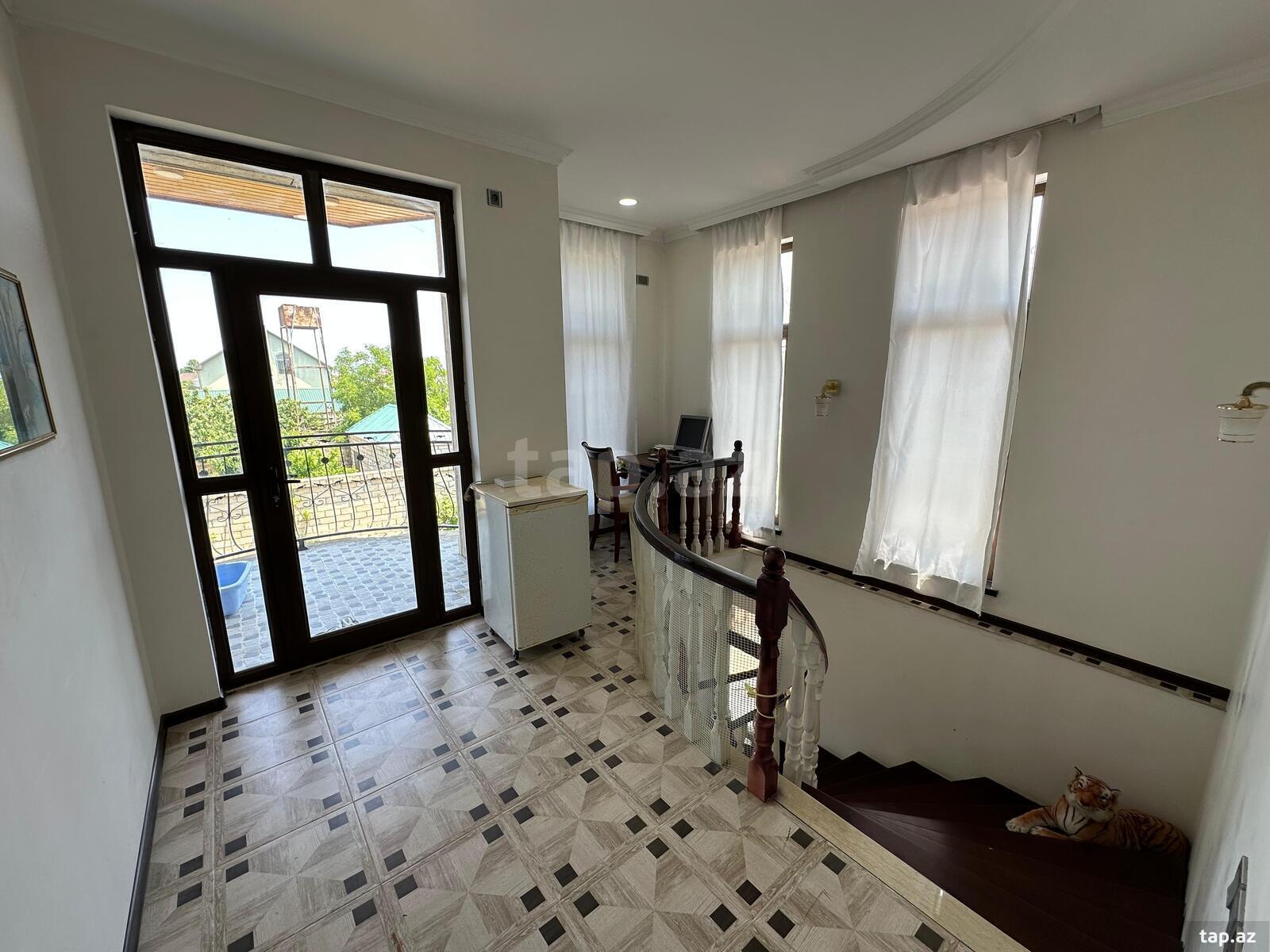 Bağ evi kirayə verilir, Nabran r. (17)