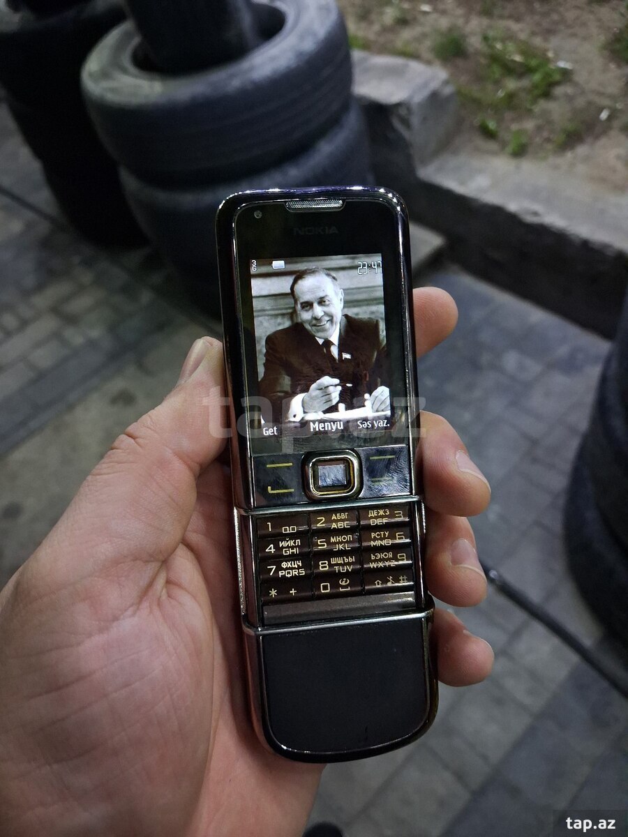 Nokia 8800 Sapphire Arte (2)