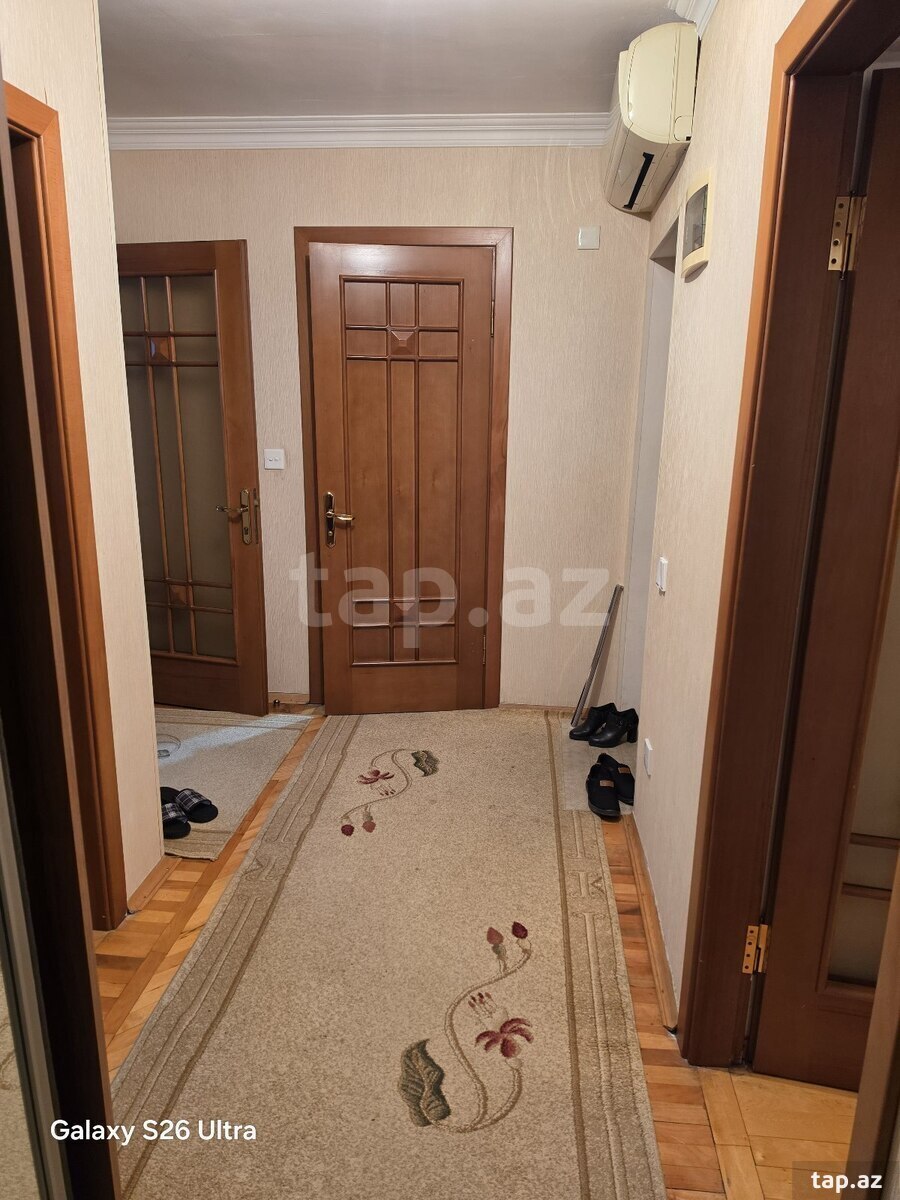 4-otaqlı mənzil, İnşaatçılar pr., 90 m²