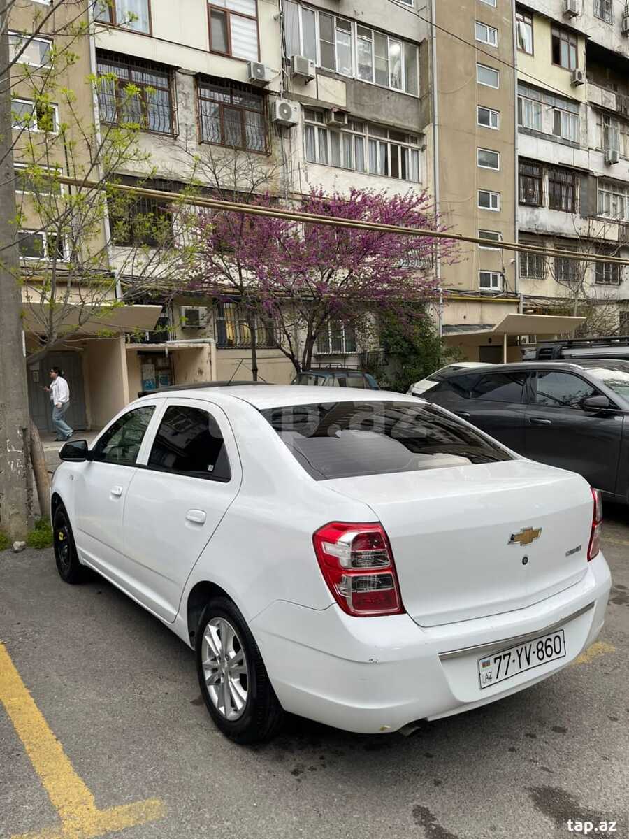 Chevrolet Cobalt, 2024 il (3)