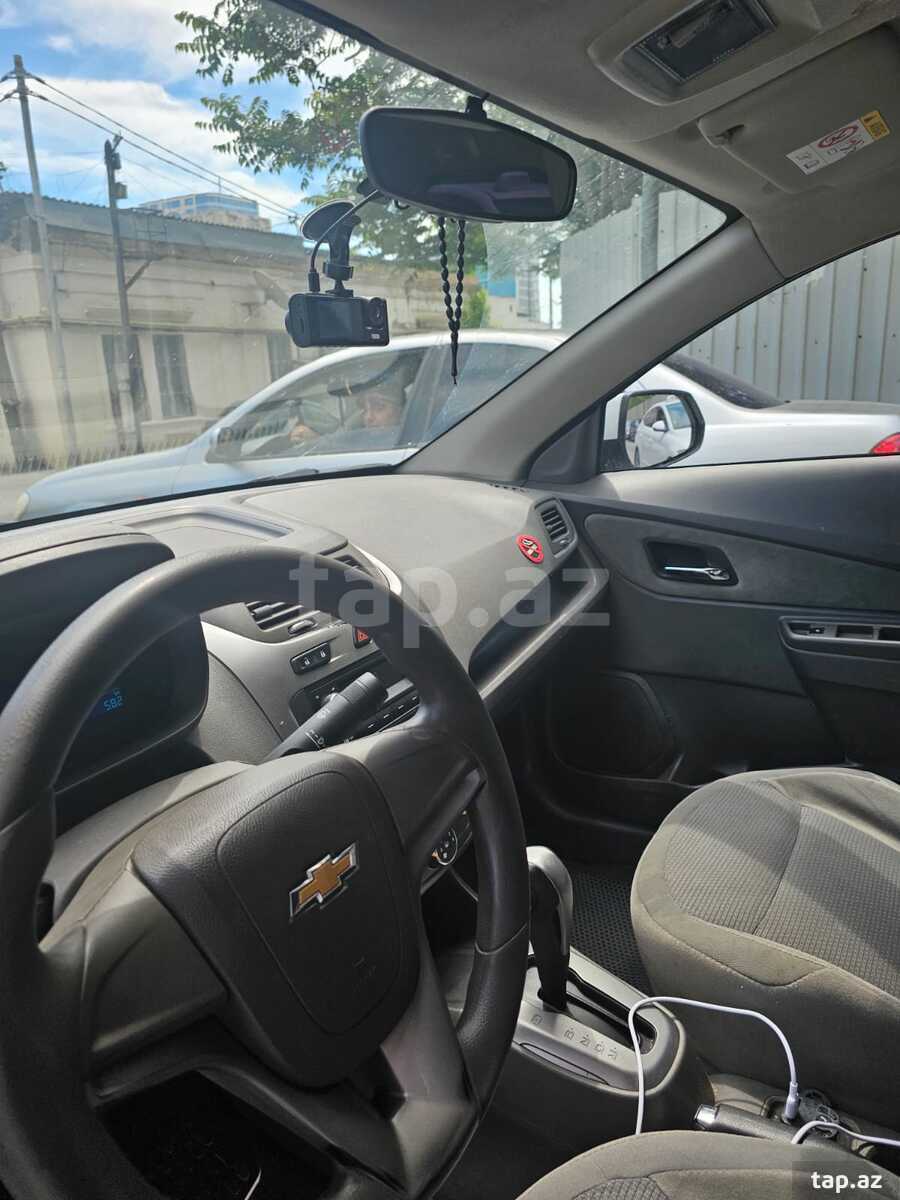 Chevrolet Cobalt, 2024 il (4)