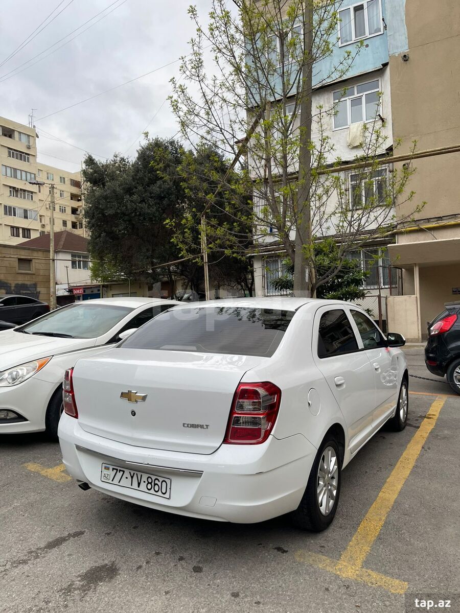 Chevrolet Cobalt, 2024 il (2)