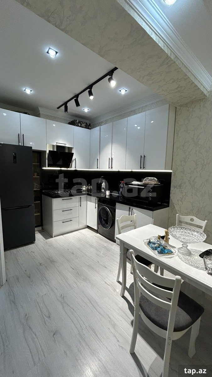 2-otaqlı yeni tikili, M.Xiyabani küç., 70 m² (2)