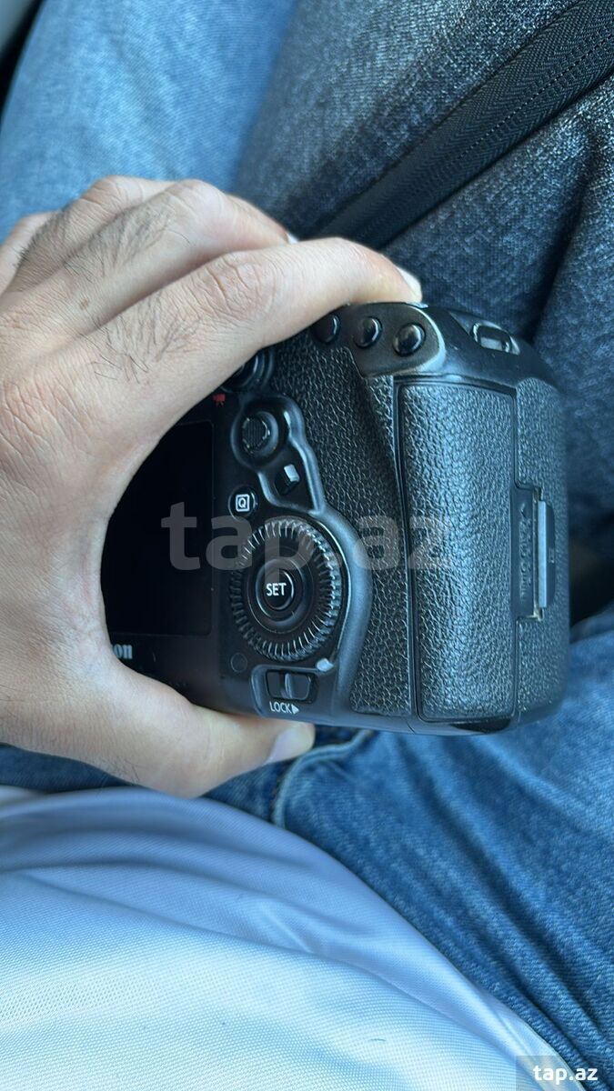 Fotoaparat Canon 5D Mark 4 (4)