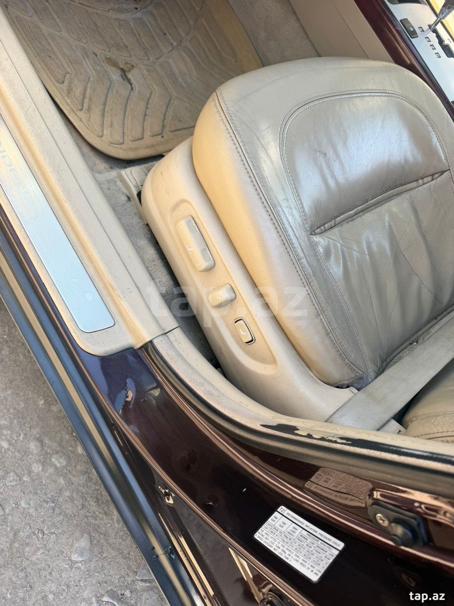 Hyundai Grandeur, 2006 il (11)