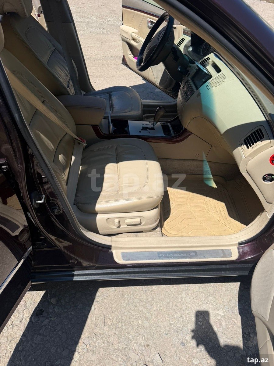 Hyundai Grandeur, 2006 il (4)