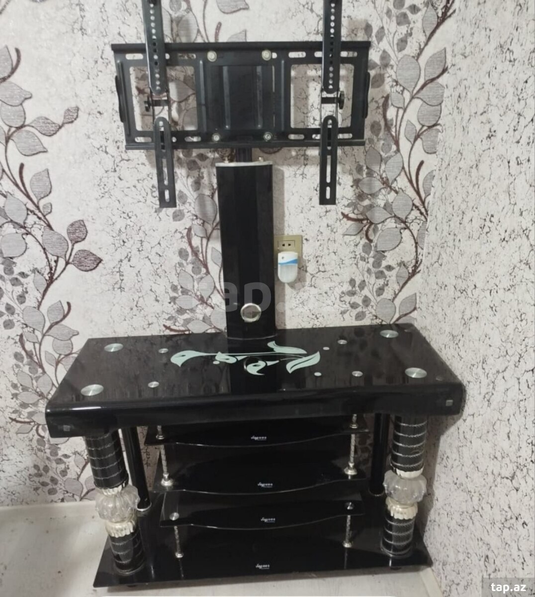 Televizor altlığı