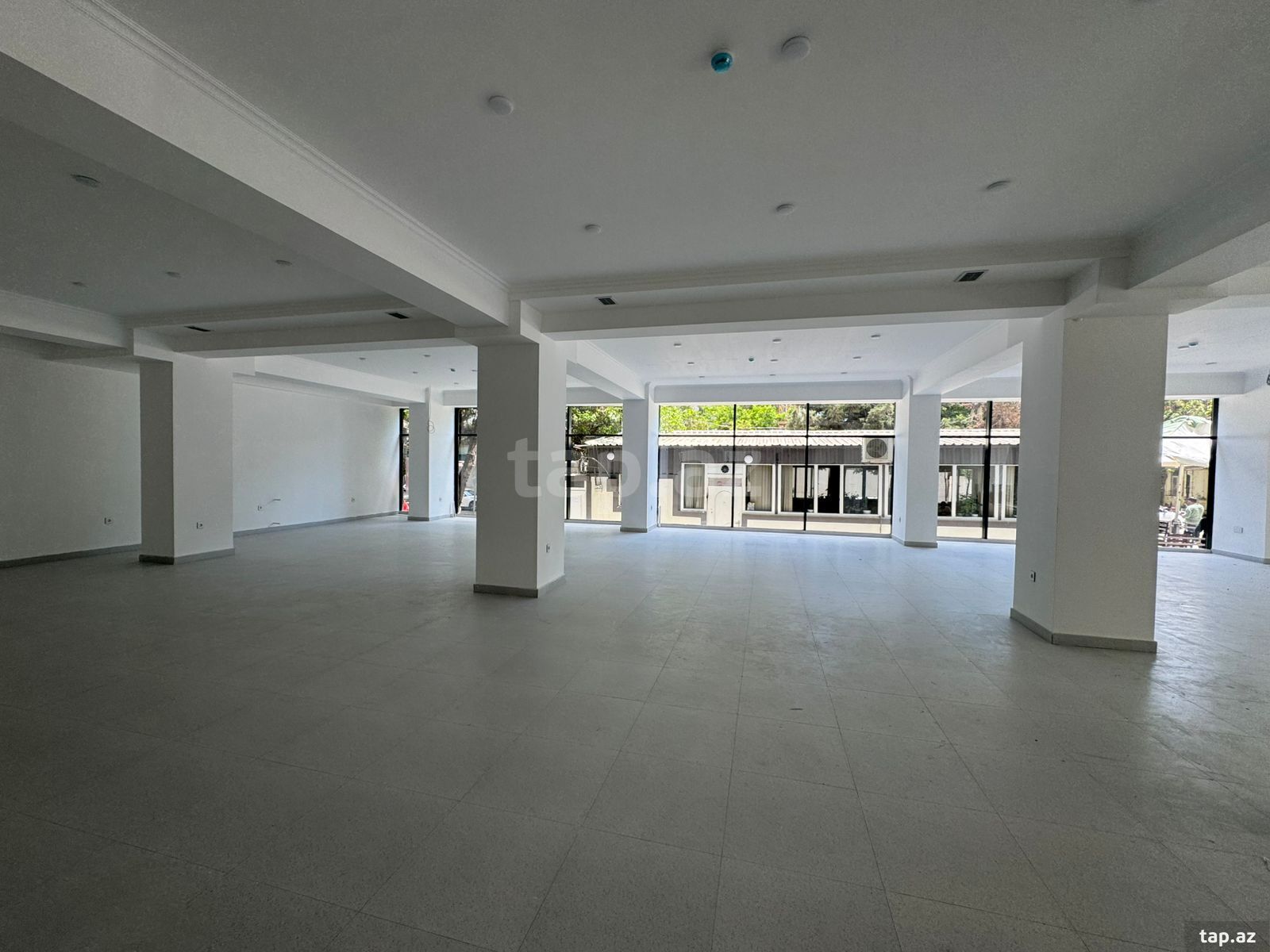 Obyekt icarəyə verilir, Qarabağ küç. (11)