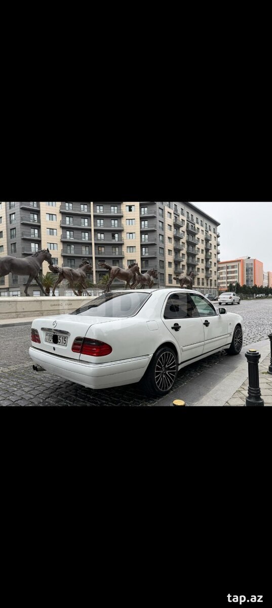 Mercedes E 280, 1997 il (5)