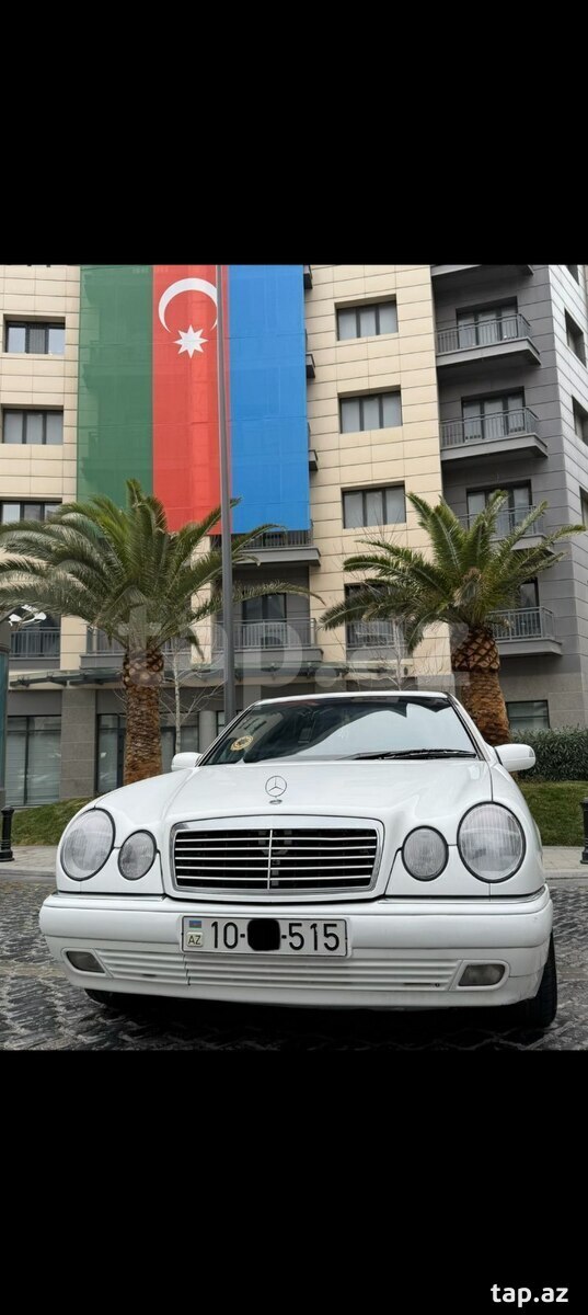 Mercedes E 280, 1997 il (11)