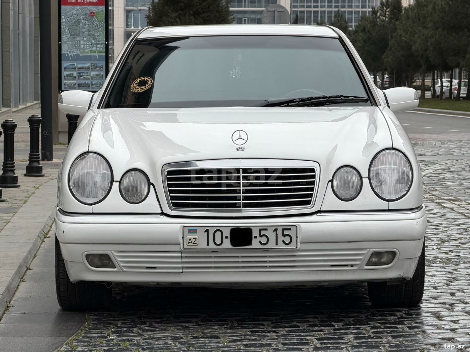 Mercedes E 280, 1997 il (21)