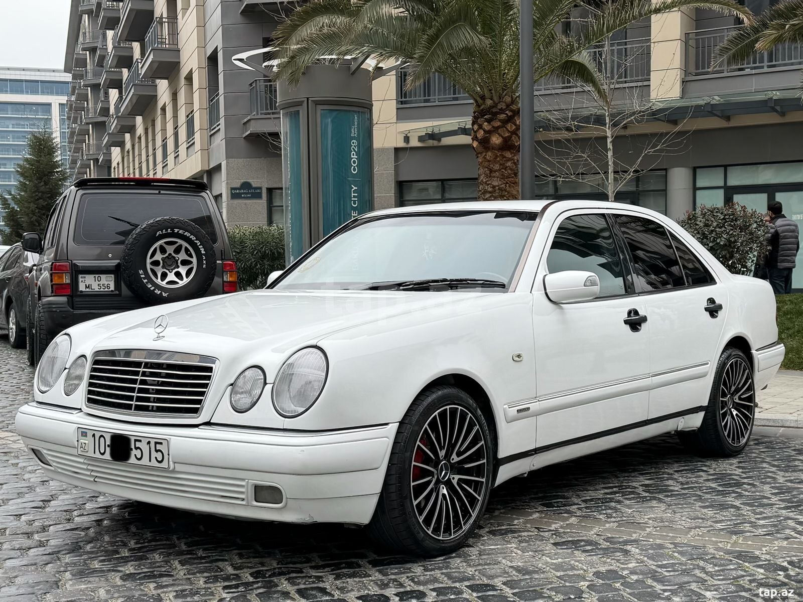 Mercedes E 280, 1997 il (25)