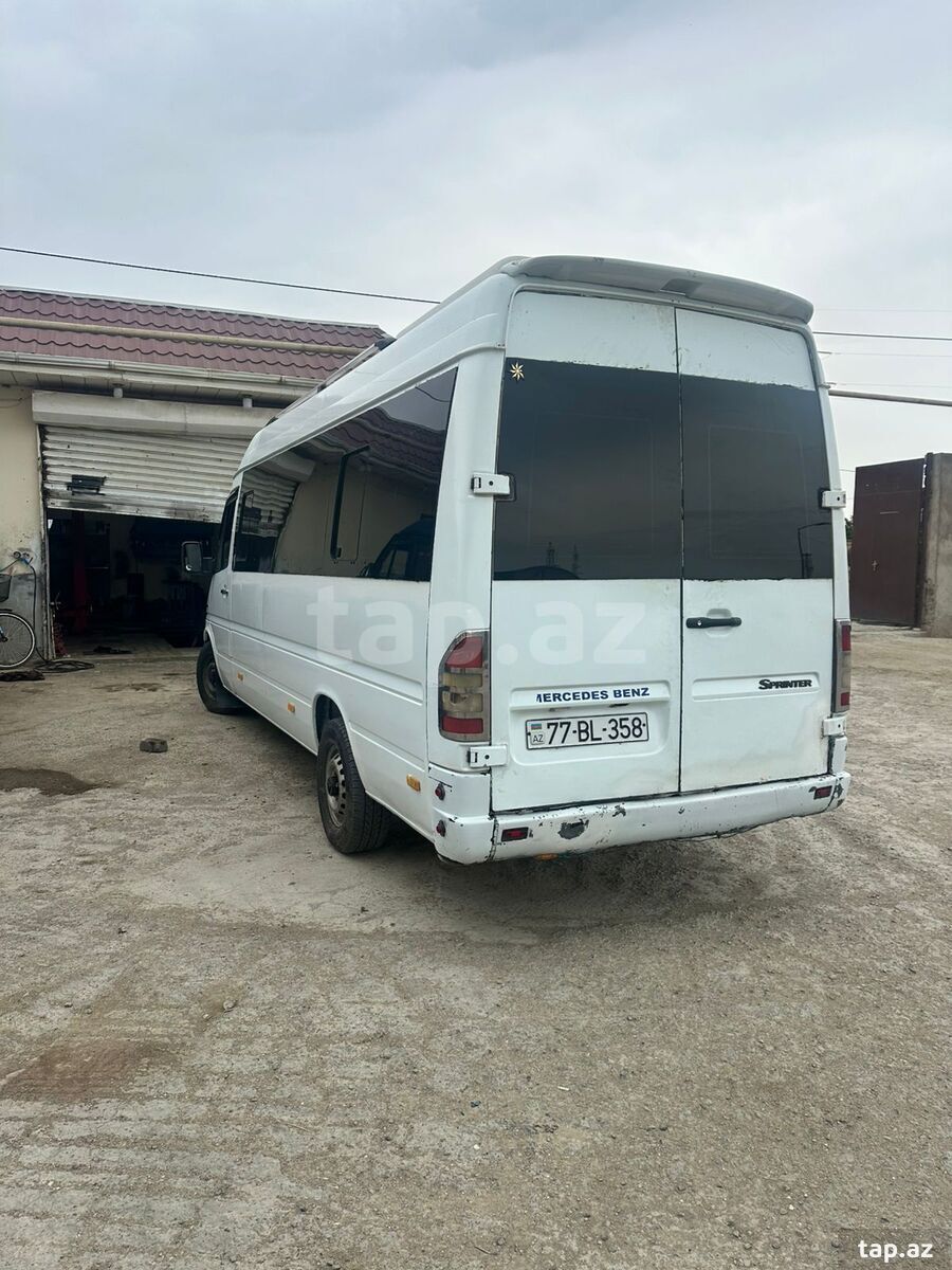 Mercedes-Benz, 2002 il (2)