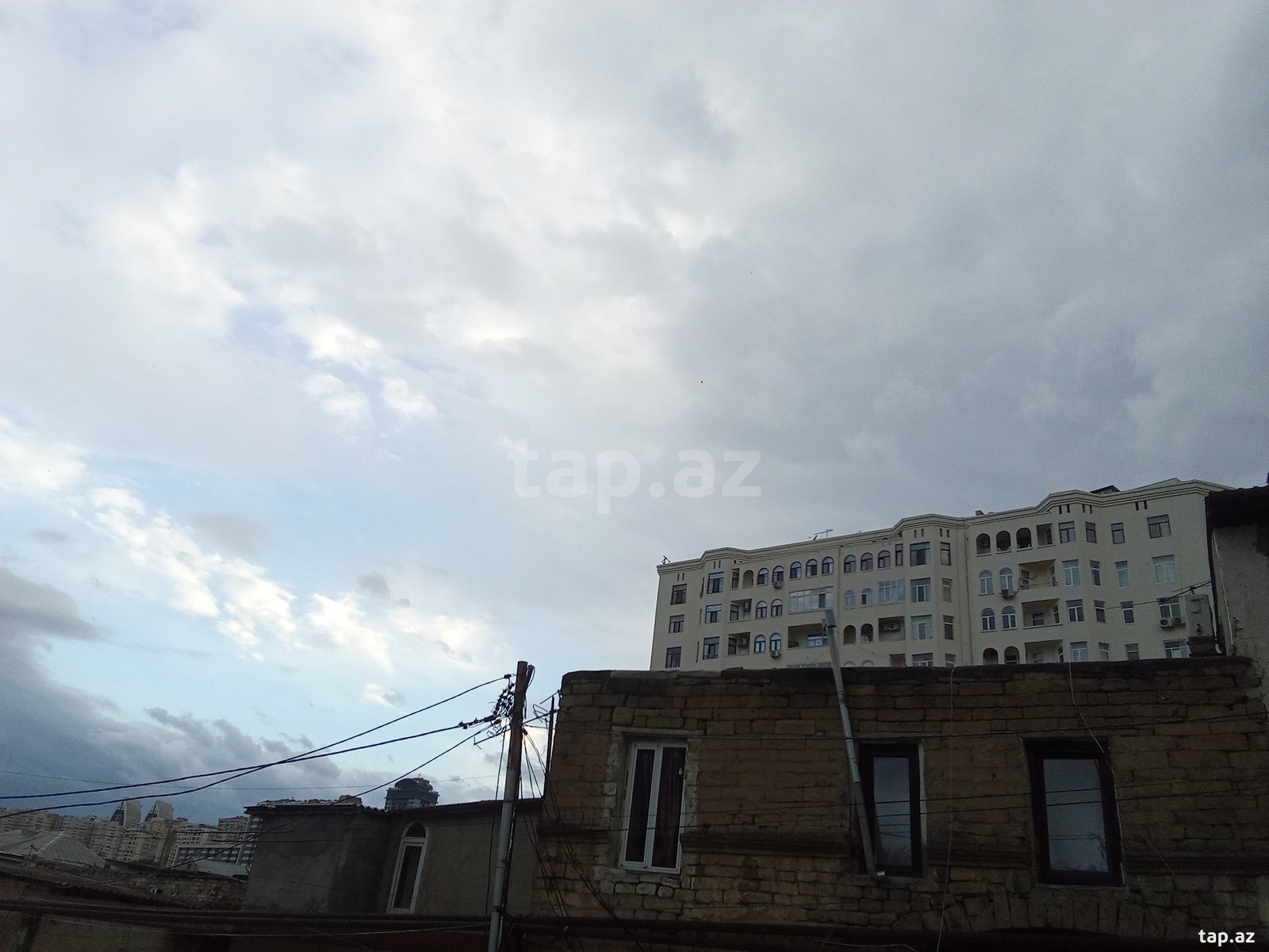 Həyət evi kirayə verilir, Nəsimi m. (2)