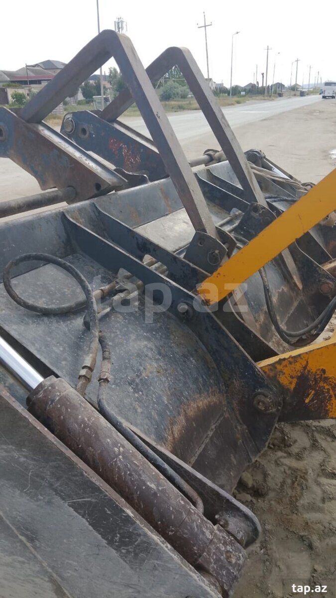 JCB üçün çəngəl (2)