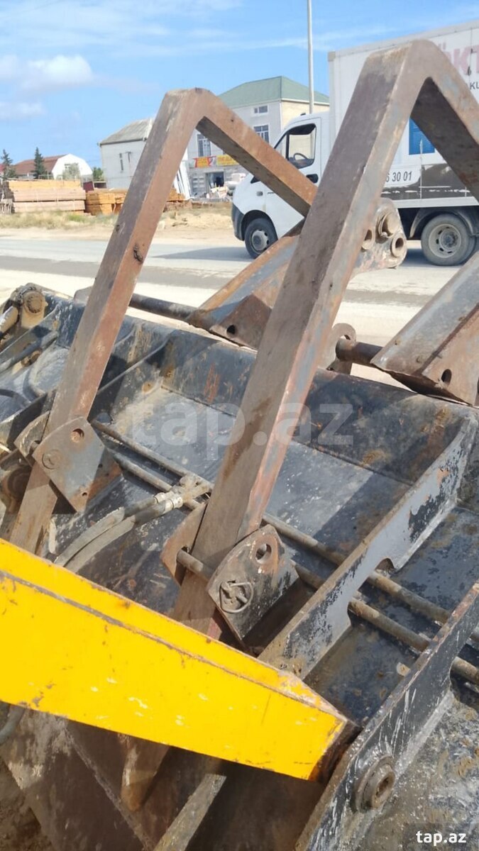 JCB üçün çəngəl (3)