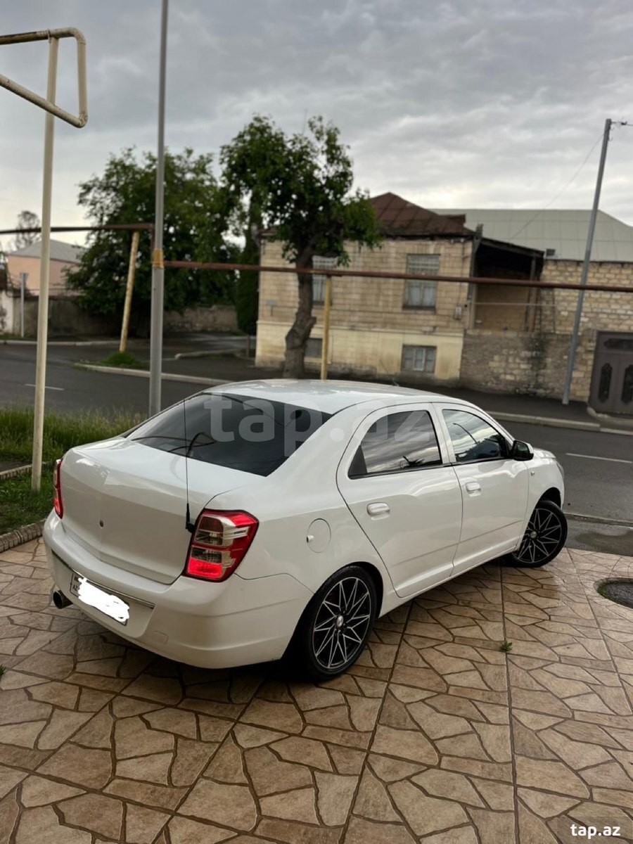 Chevrolet Cobalt, 2019 il (2)