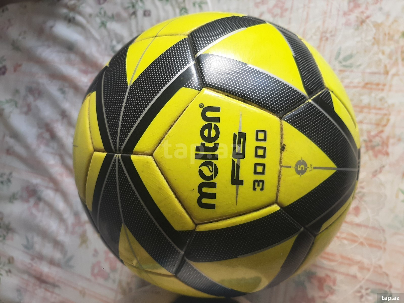 Futbol topu Molten FG3000 Size 5 (10)