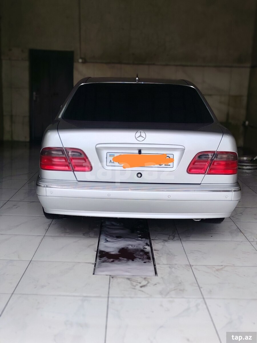 Mercedes E 320, 2000 il (4)