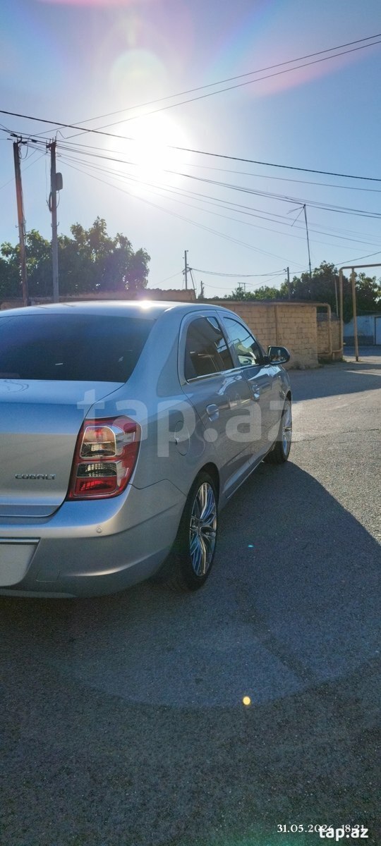 Chevrolet Cobalt, 2022 il (7)