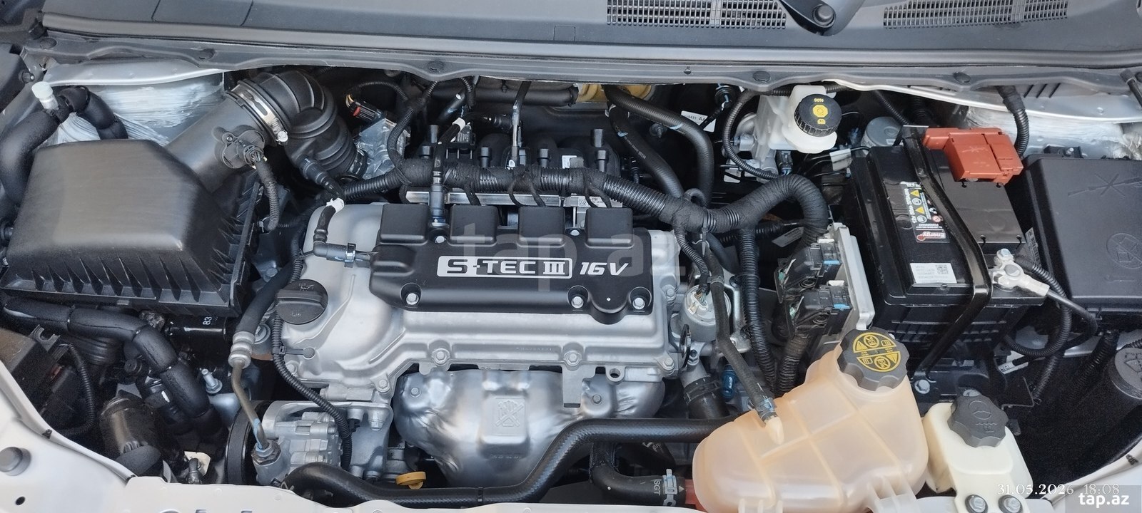 Chevrolet Cobalt, 2022 il (10)