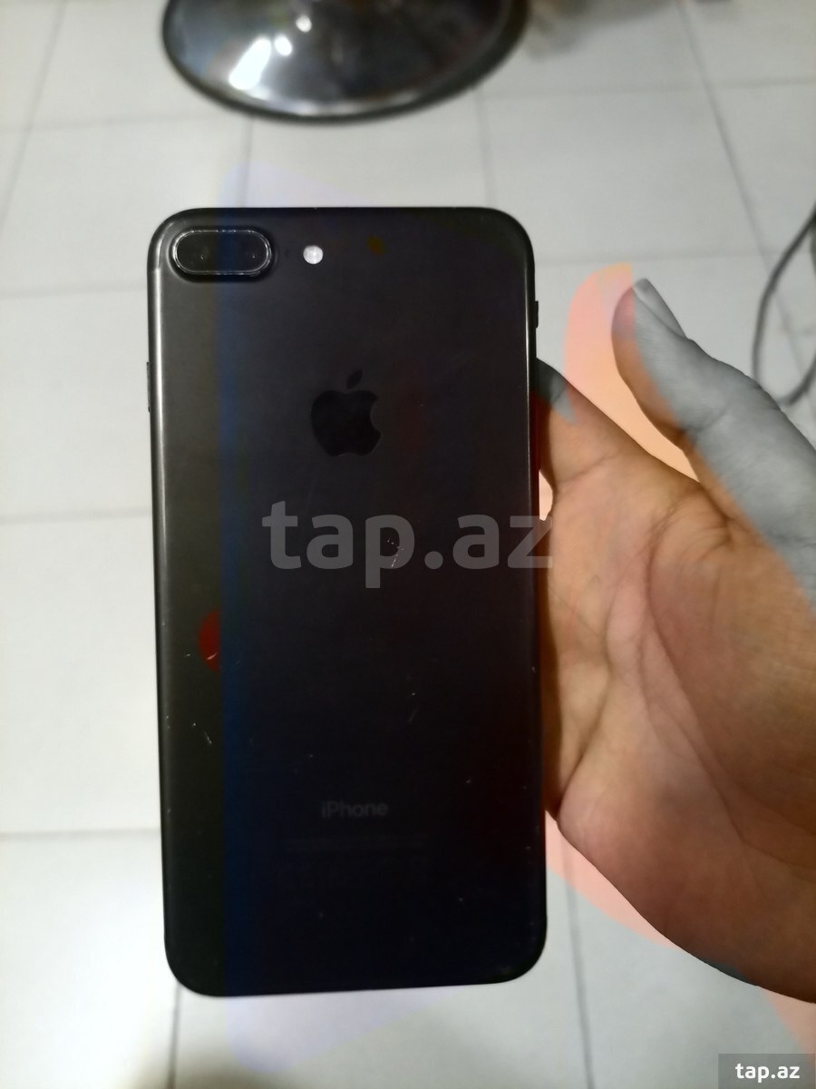 Apple iPhone 7 Plus Black 128GB (2)