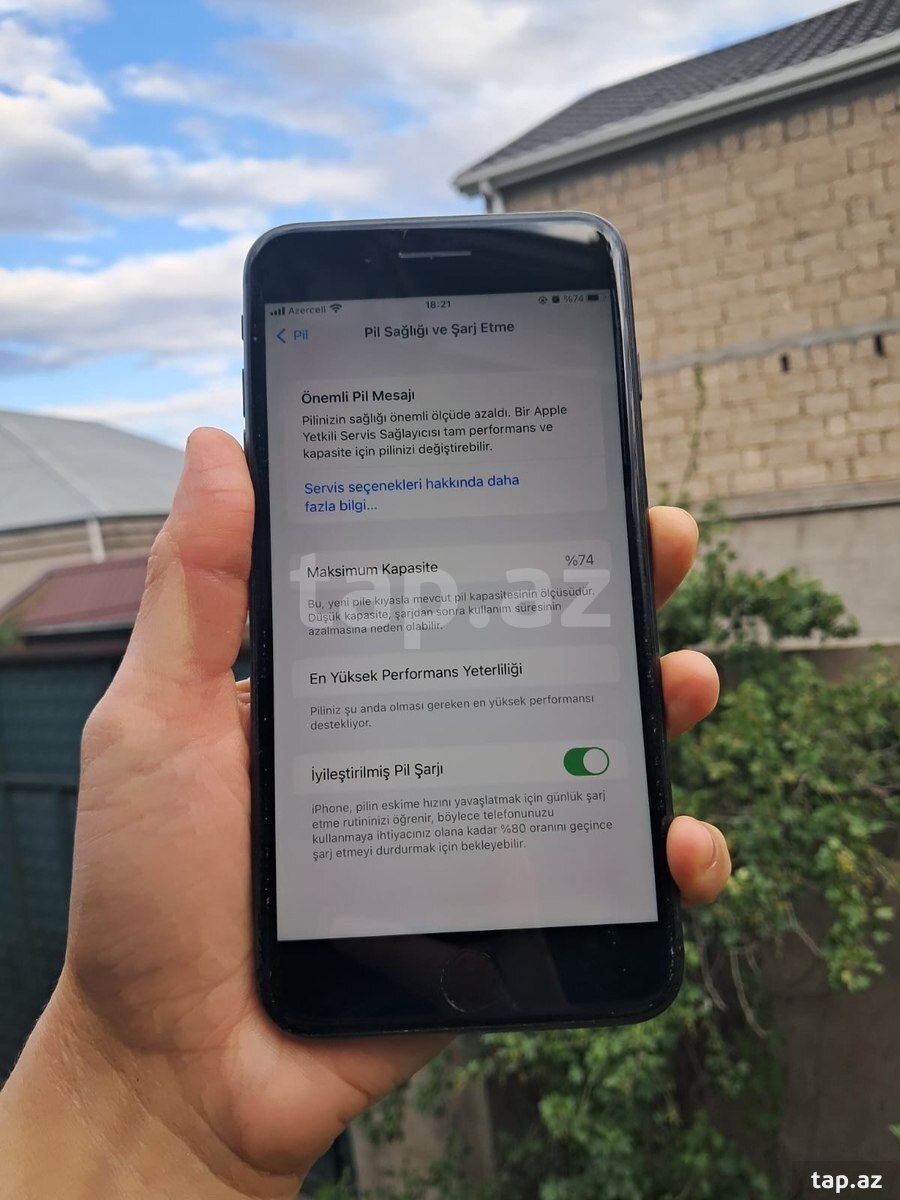 Apple iPhone 8 Plus Space Gray 64GB (2)