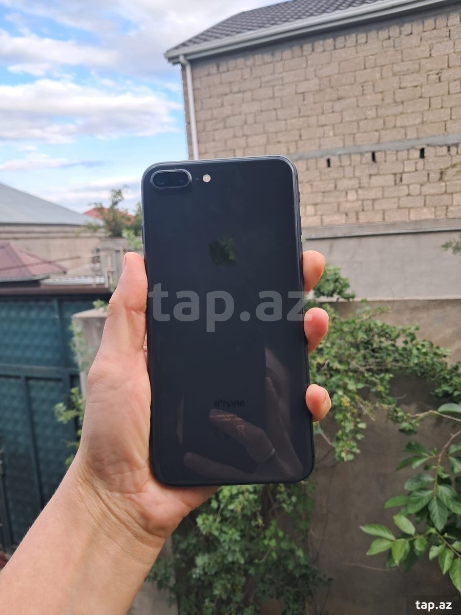 Apple iPhone 8 Plus Space Gray 64GB (3)