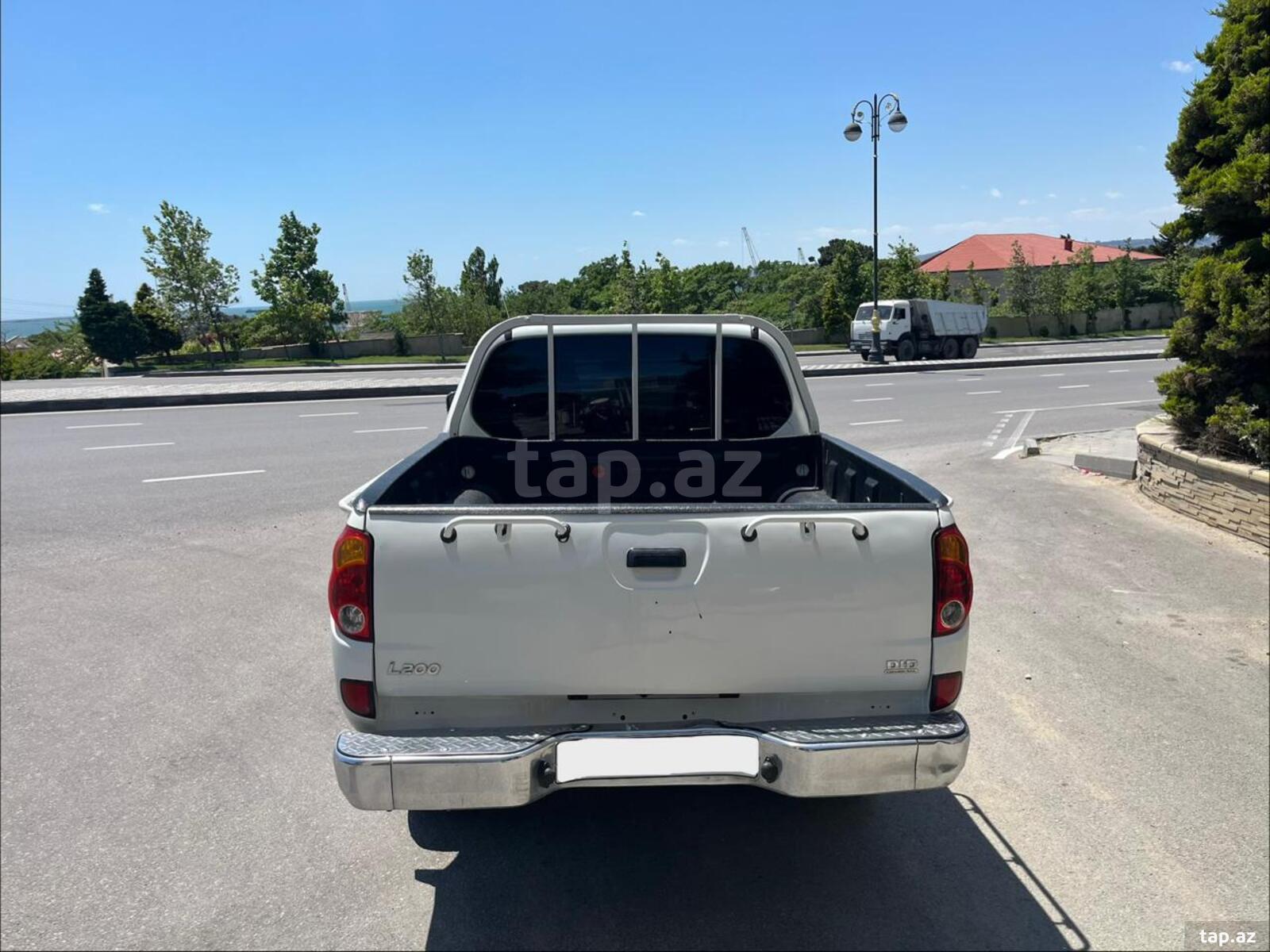 Mitsubishi L 200, 2012 il (7)