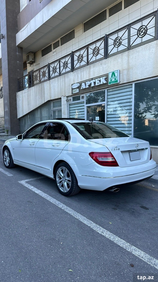 Mercedes C 250, 2012 il (5)