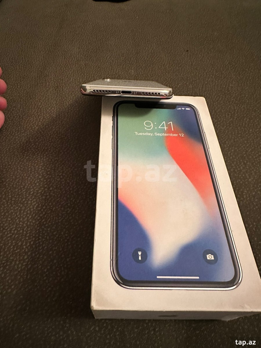 Apple iPhone X Silver 256GB/3GB (4)