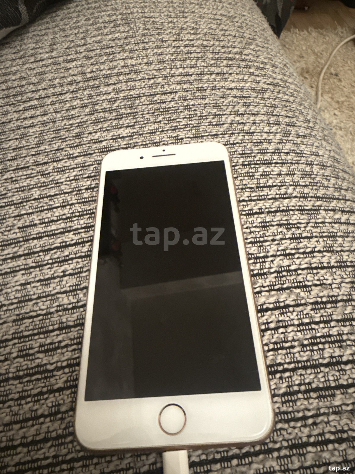 Apple iPhone 8 Plus Gold 256GB (5)