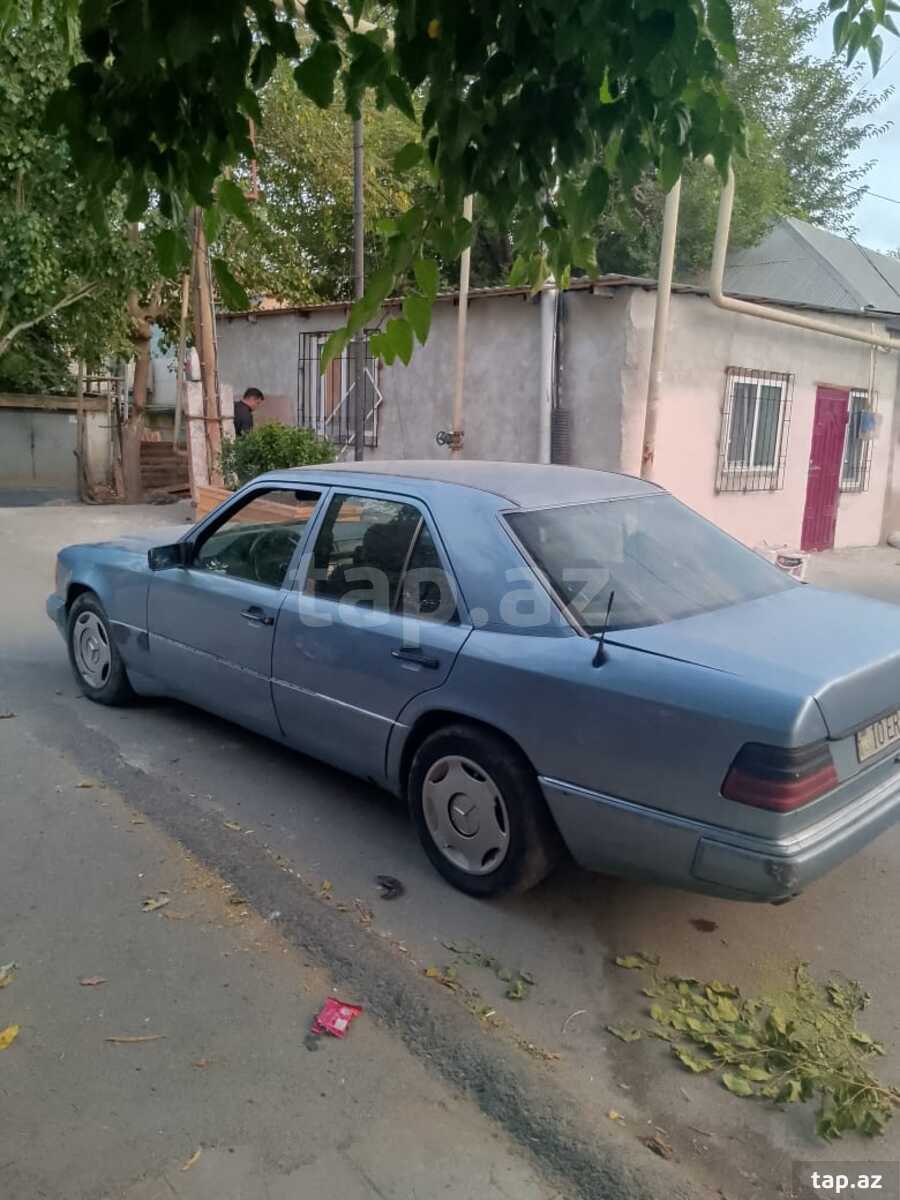 Mercedes 250 D, 1986 il (2)