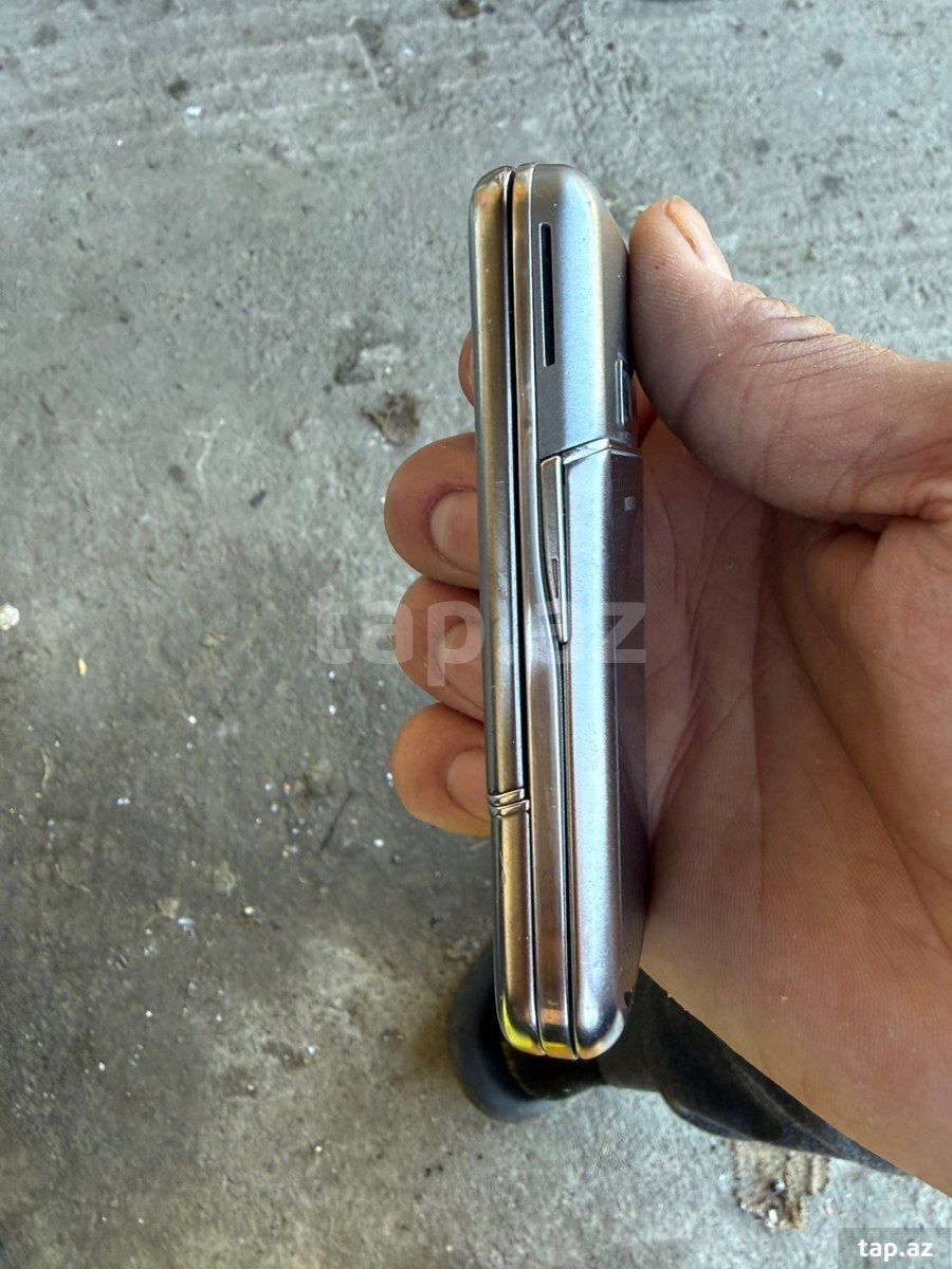 Nokia 8800 Carbon Arte (3)