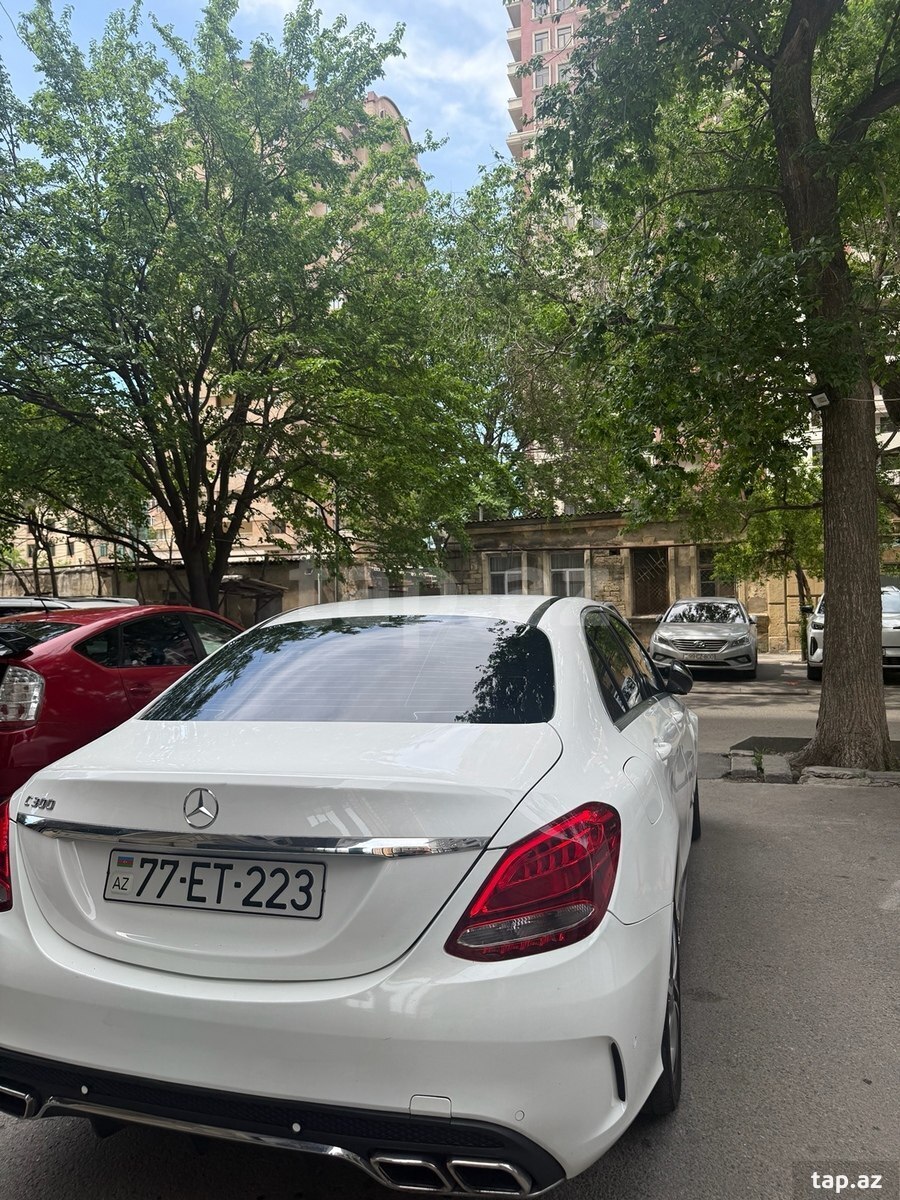 Mercedes C 300, 2016 il (7)