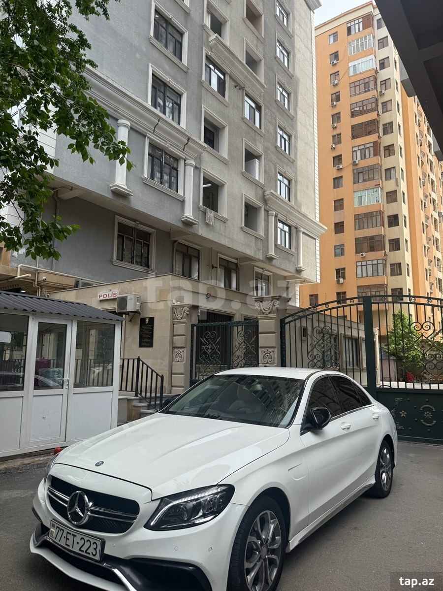 Mercedes C 300, 2016 il (2)