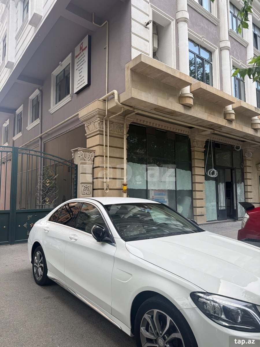 Mercedes C 300, 2016 il (3)