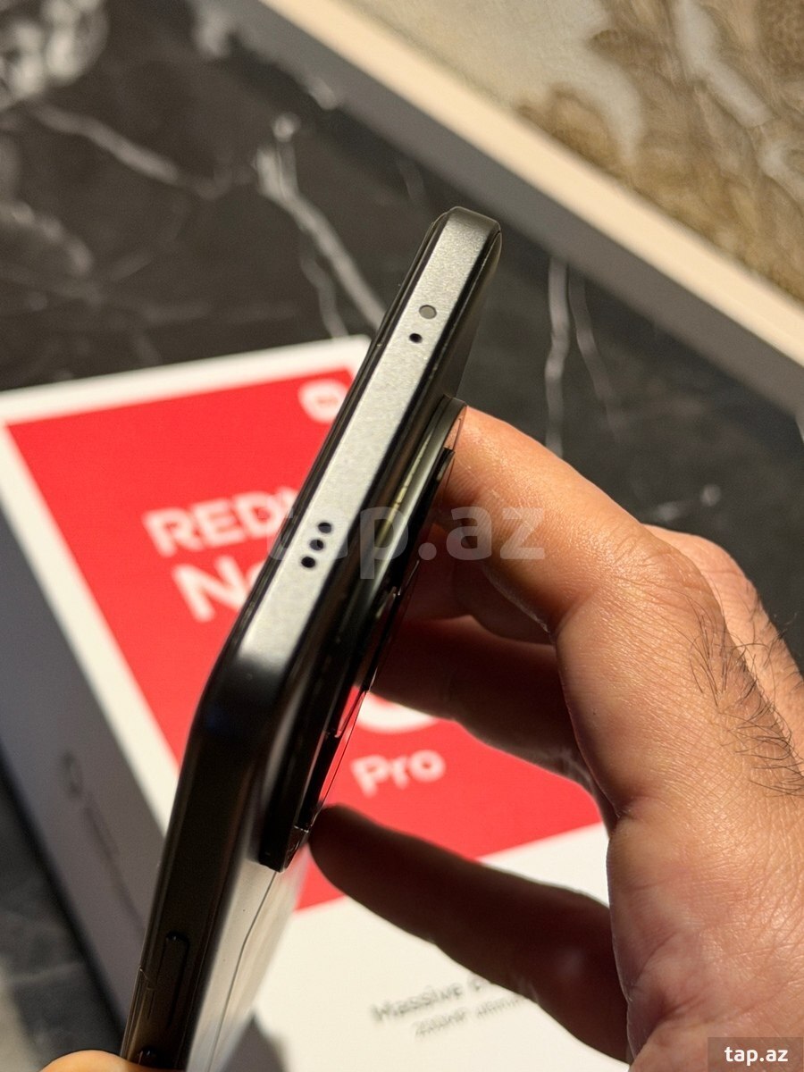 Xiaomi 15 Pro Black 256GB/12GB (5)