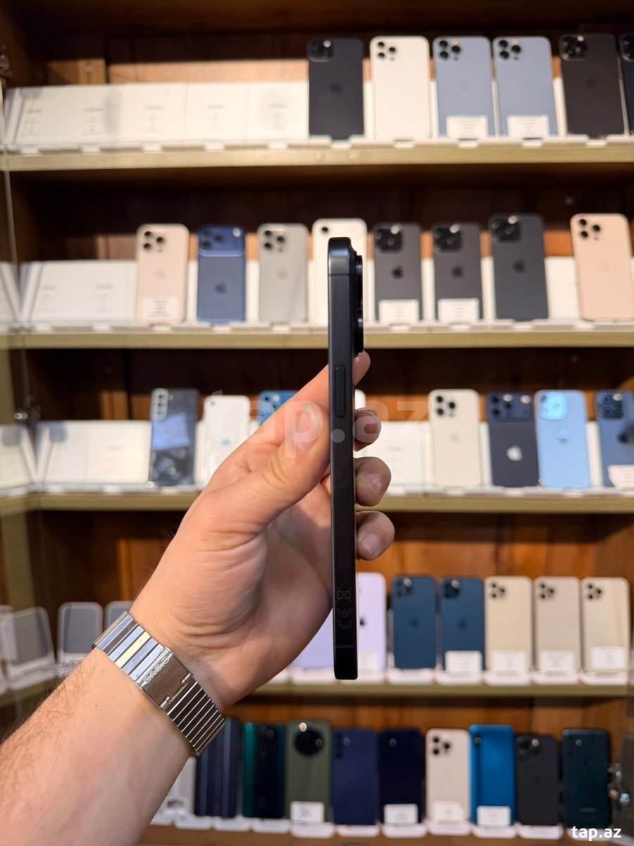 Apple iPhone 15 Pro Max Black Titanium 256GB/8GB (2)