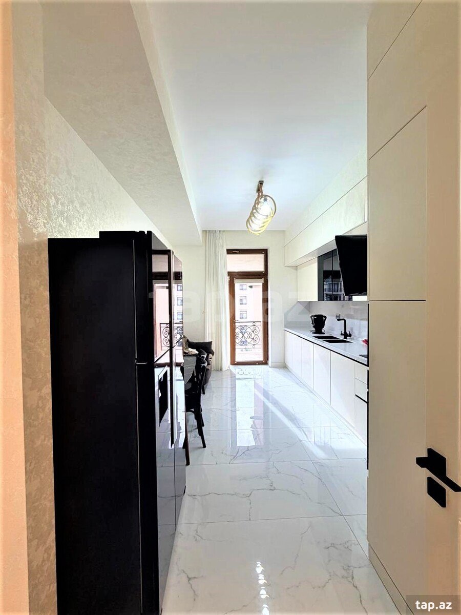 4-otaqlı yeni tikili kirayə verilir, Mərkəzi Bulvar küç., 150 m² (15)