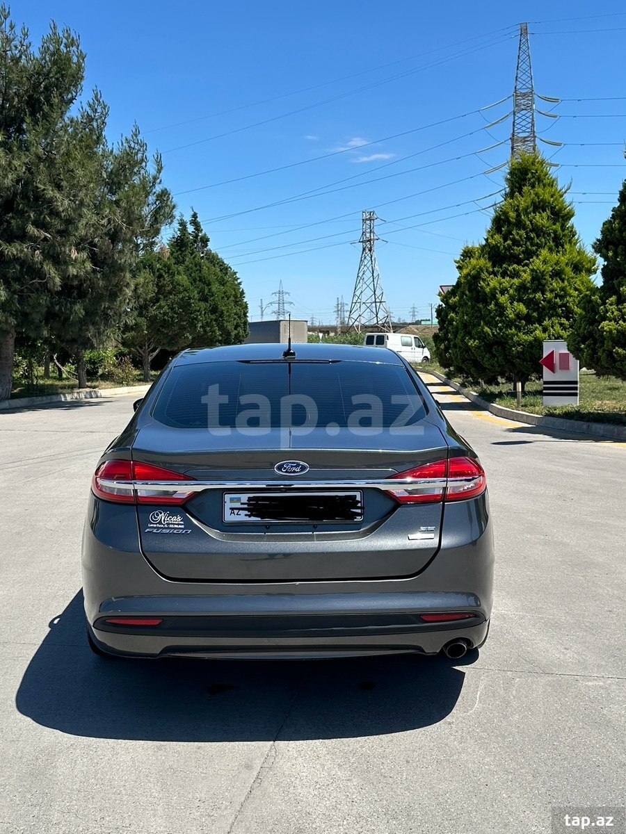 Ford Fusion, 2017 il (8)